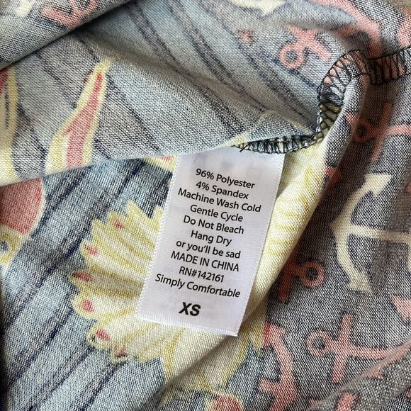 LuLaRoe Unisex S Red/Blue/Gray ‘Eagle and Crest’ Patriotic Randy Raglan Size XS - Picture 10 of 11